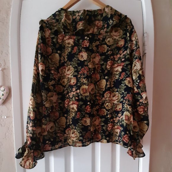 Voile Floral Blouse - Picture 3 of 4